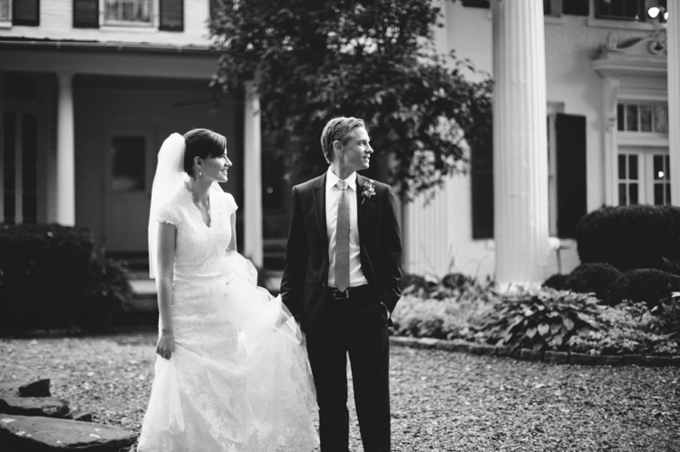 Daniel-Anna-purple-Whitehall-manor-Virginia-wedding_083.jpg