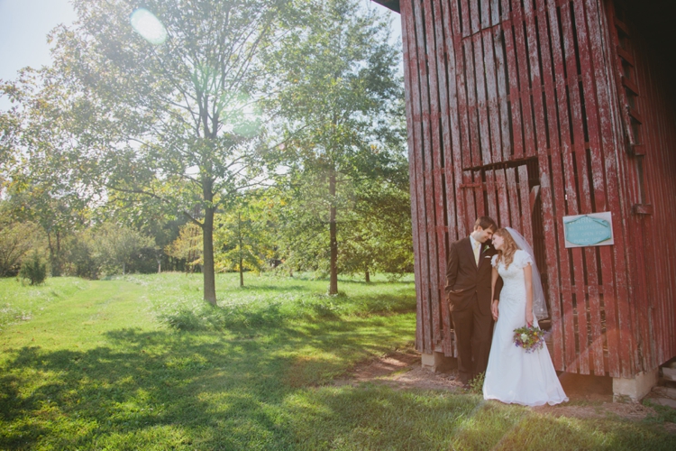 Outdoor-rustic-maroon-Fall-wedding_0066.jpg