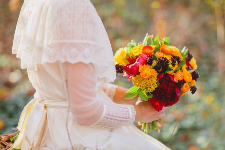 Vintage-bohemian-Fall-floral-bridal-inspiration_0015.jpg