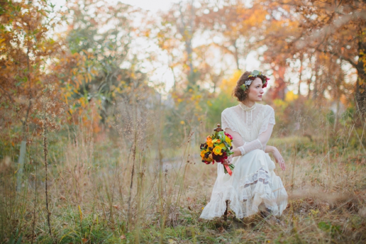 Vintage-bohemian-Fall-floral-bridal-inspiration_0039.jpg