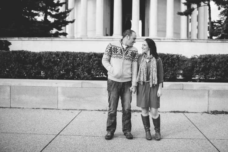 Alicia and Frank Washington DC Fall Engagement_0004.jpg