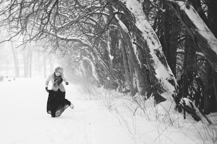 Snowy Indiana Winter Portrait Session_0029.jpg