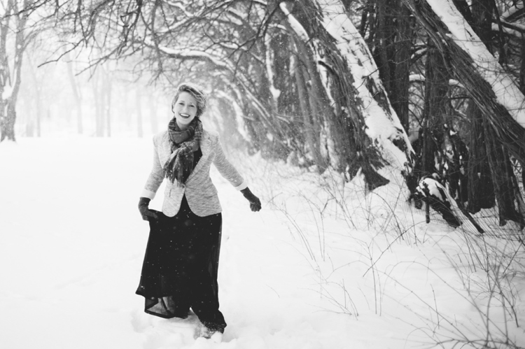 Snowy-Indiana-Winter-Portrait-Session_0034.jpg