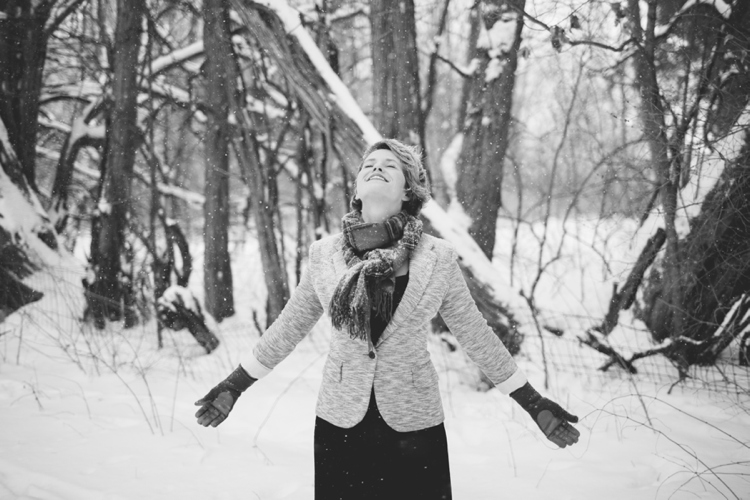 Snowy Indiana Winter Portrait Session_0051.jpg
