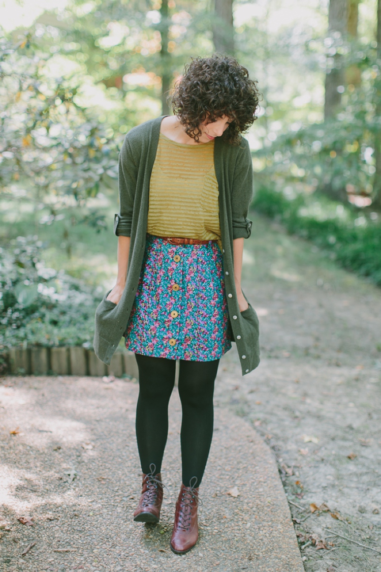 Wardrobe Wednesday Slouchy Sweater and Skirt Fall Look_0002.jpg