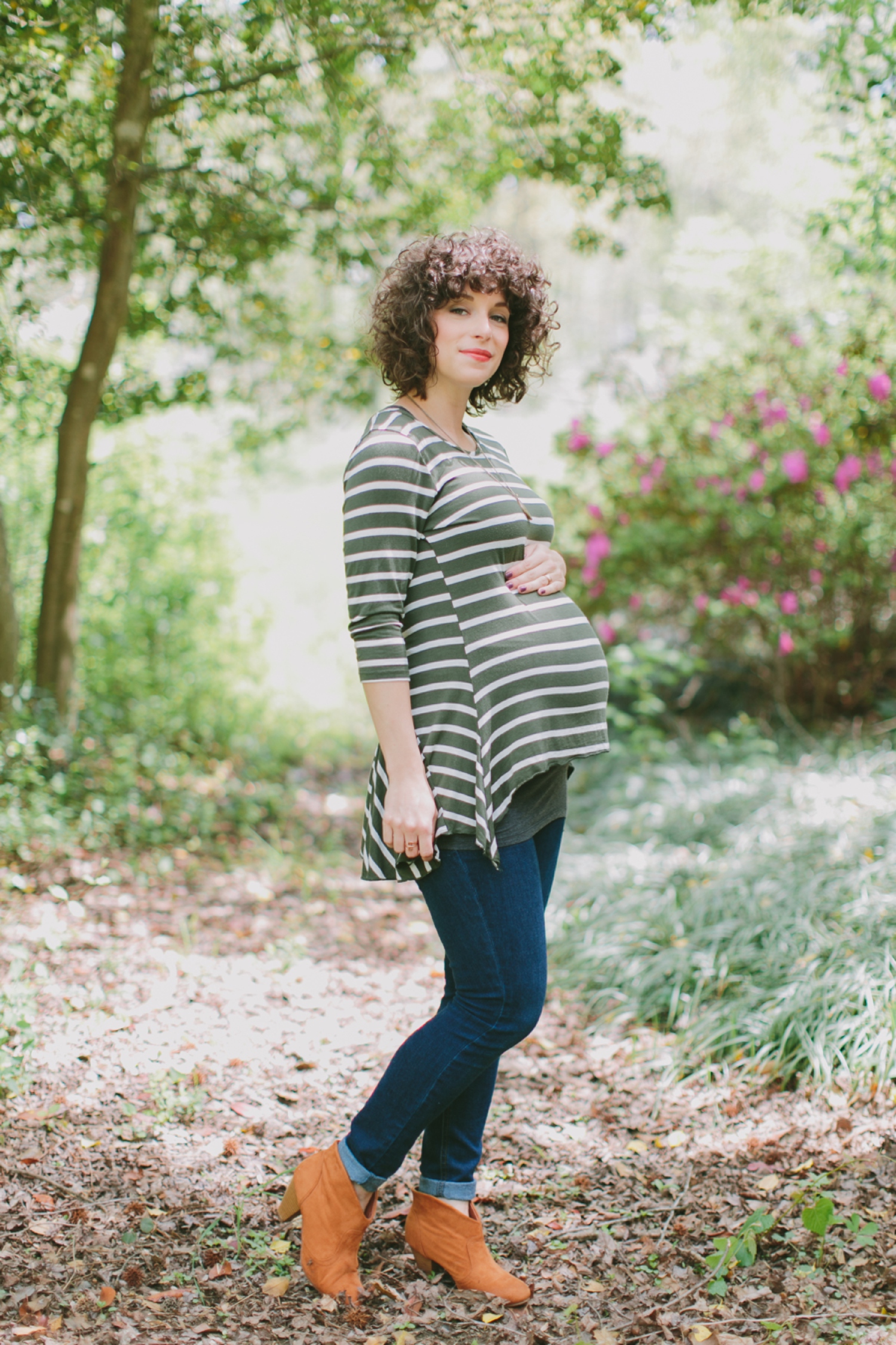 Easy Classic Stripes and Denim Maternity Style_0002